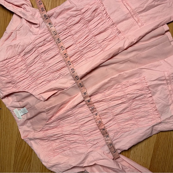 Chicos Size 1 Baby Pink Open Front Business Casual Jacket crinkle Detail Front - Picture 4 of 7
